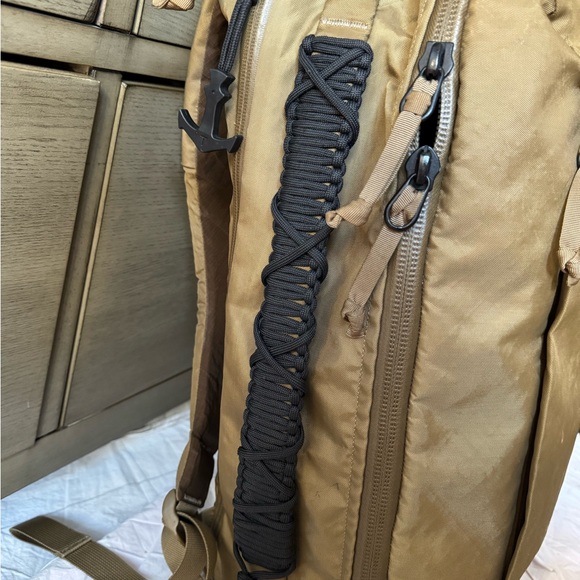 Evergoods CPL24 Civic Panel Loader Coyote Brown ECOPAK - Picture 5 of 14